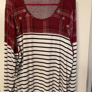 Plus size Maurices top